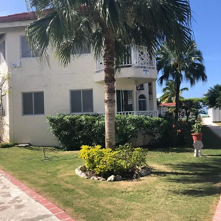 Pipers Cove Resort