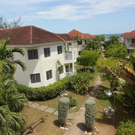 Pipers Cove Resort